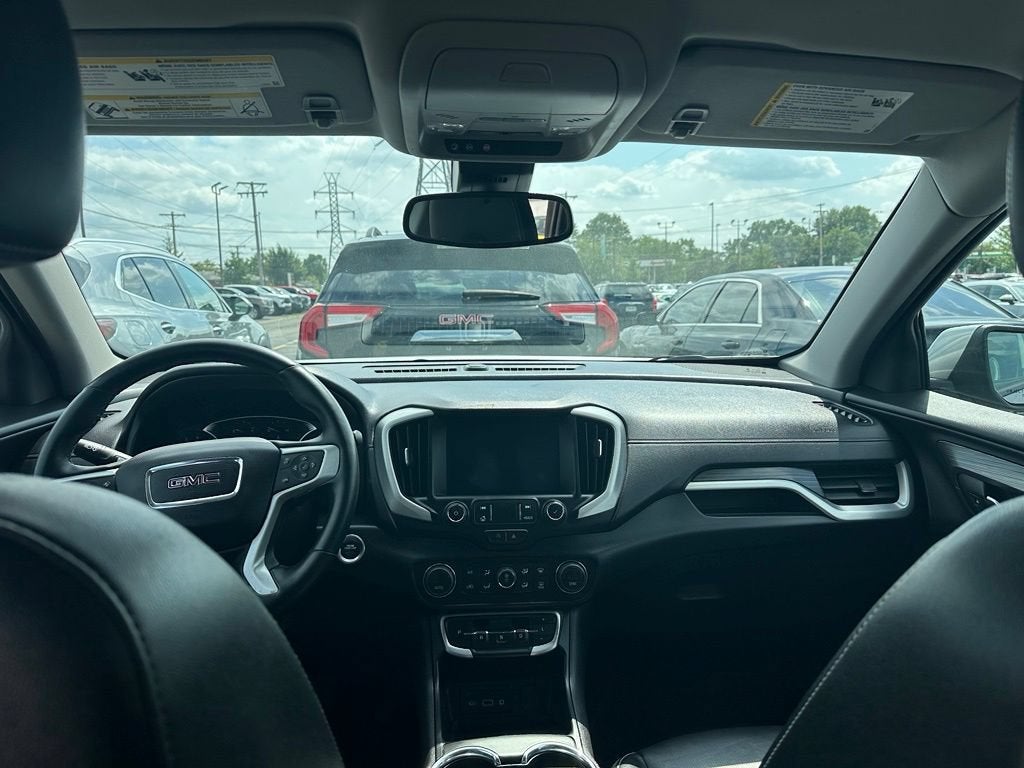2023 GMC Terrain SLT