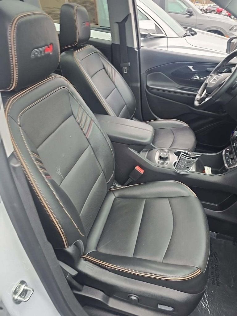 2024 GMC Terrain AT4
