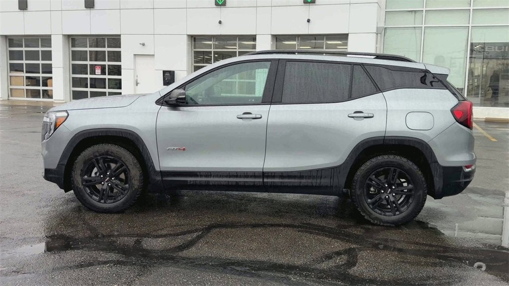 2024 GMC Terrain AT4