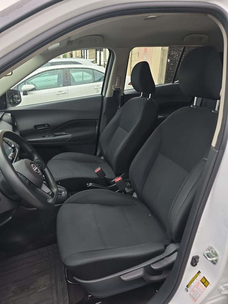 2023 Nissan Kicks S Xtronic CVT