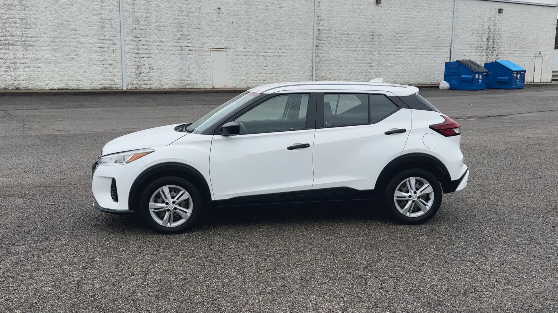 2023 Nissan Kicks S Xtronic CVT
