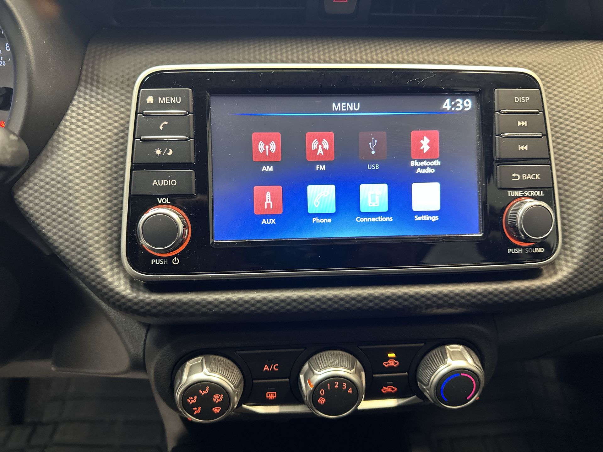2023 Nissan Kicks S Xtronic CVT
