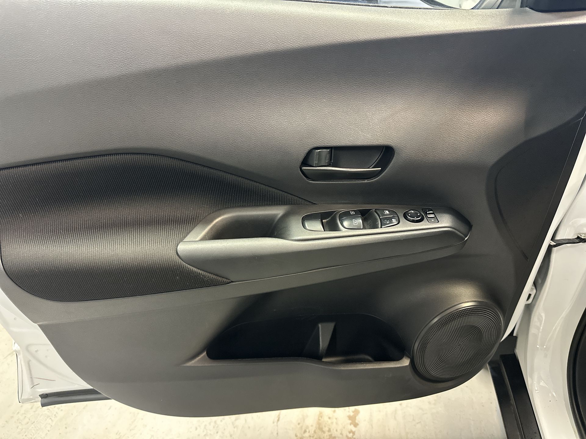 2023 Nissan Kicks S Xtronic CVT
