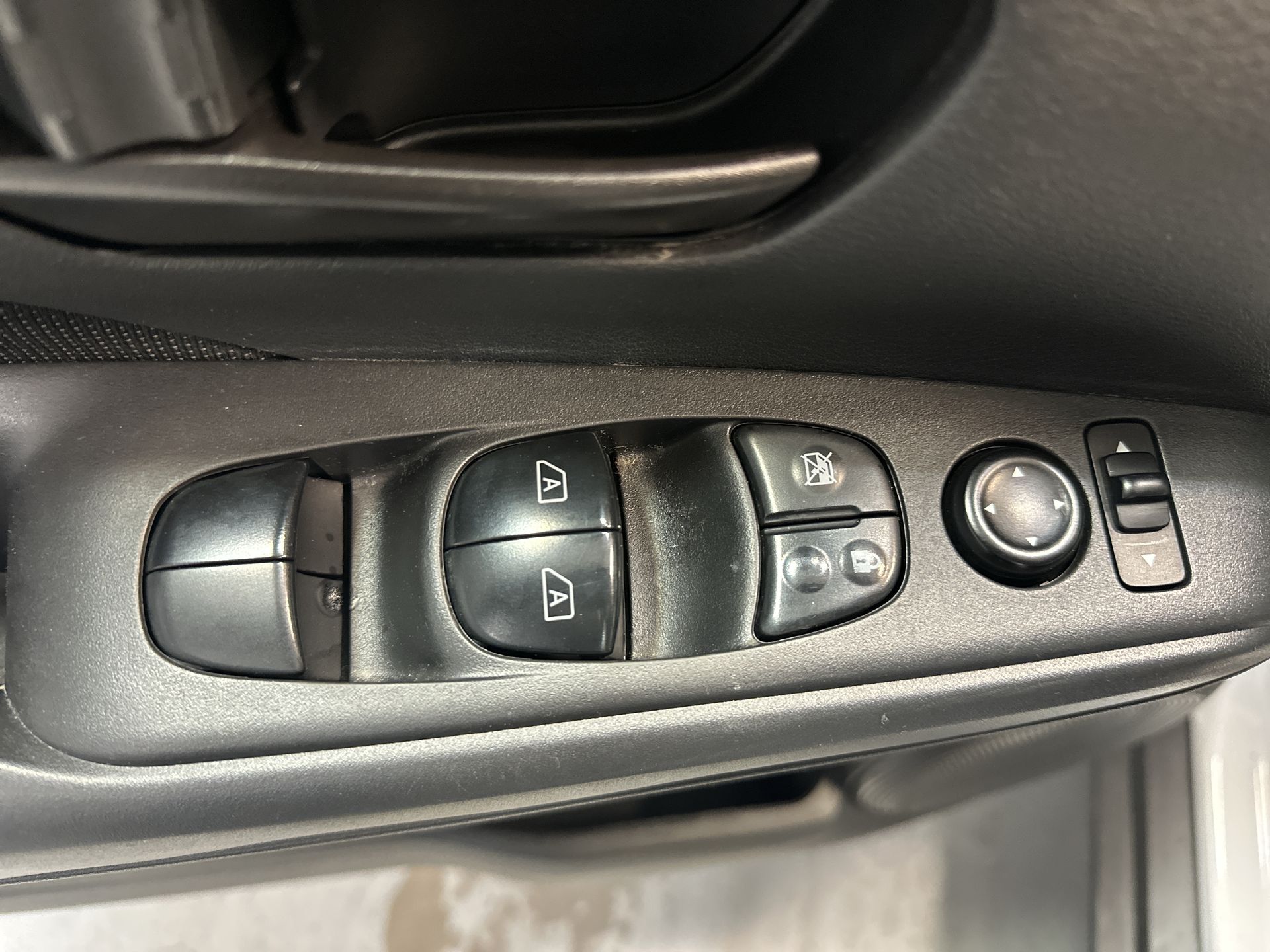 2023 Nissan Kicks S Xtronic CVT