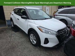 2023 Nissan Kicks S Xtronic CVT