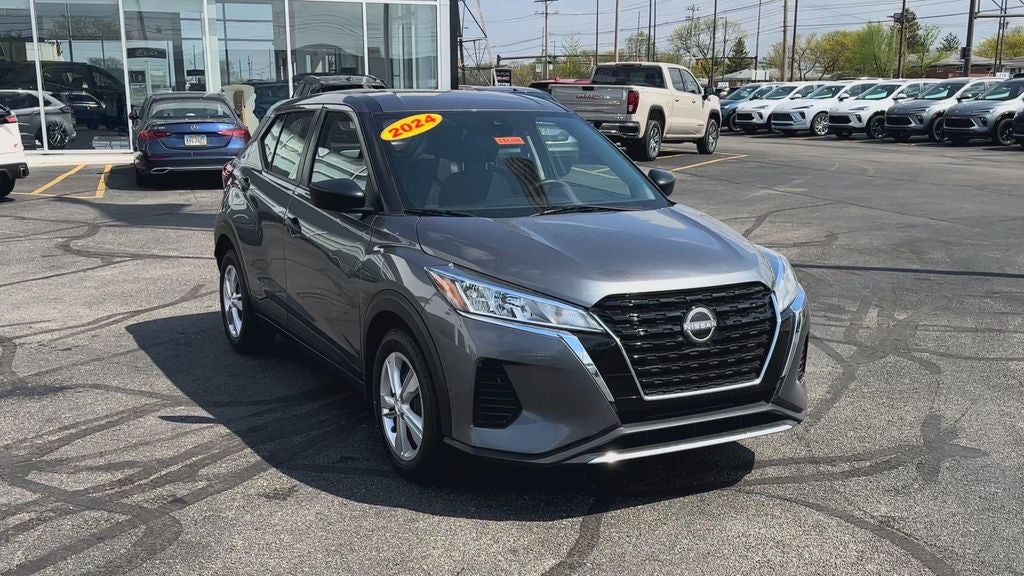 2024 Nissan Kicks S Xtronic CVT