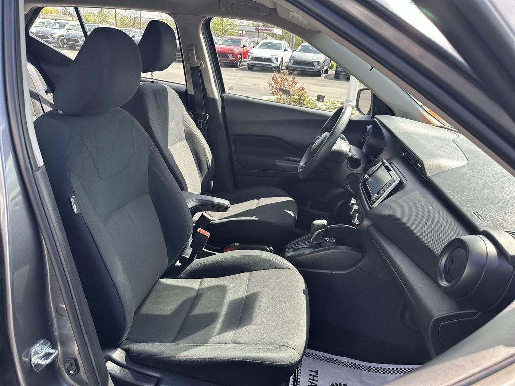 2024 Nissan Kicks S Xtronic CVT