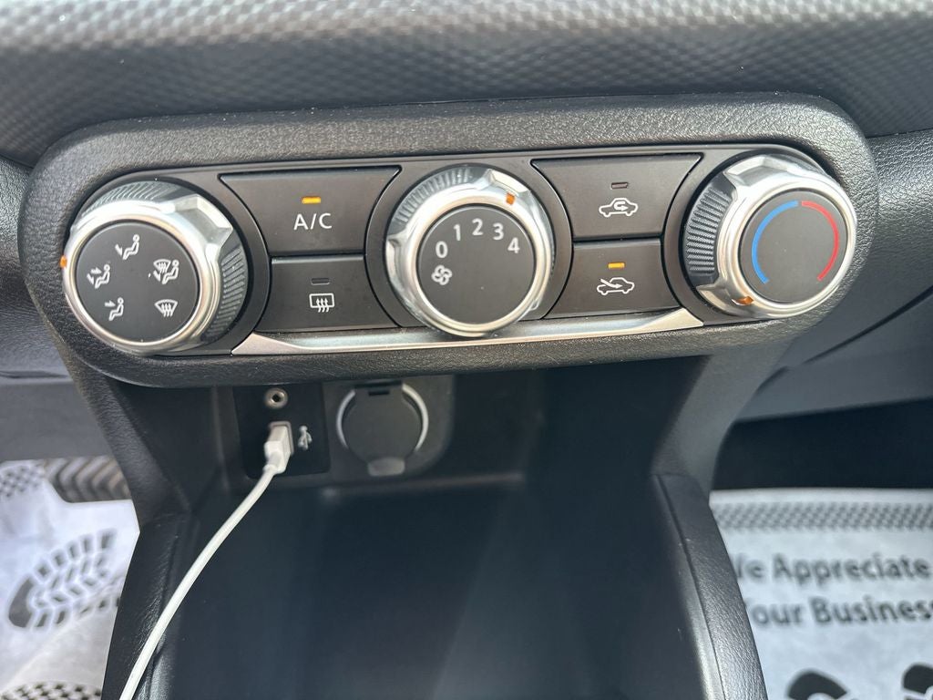 2024 Nissan Kicks S Xtronic CVT