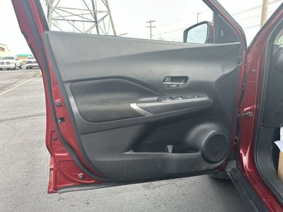 2023 Nissan Kicks SV Xtronic CVT