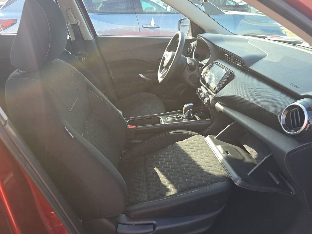 2023 Nissan Kicks SV Xtronic CVT