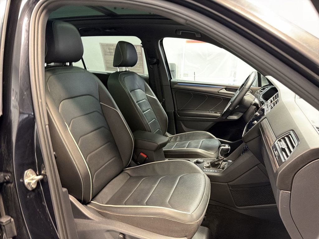 2022 Volkswagen Tiguan SEL R-Line