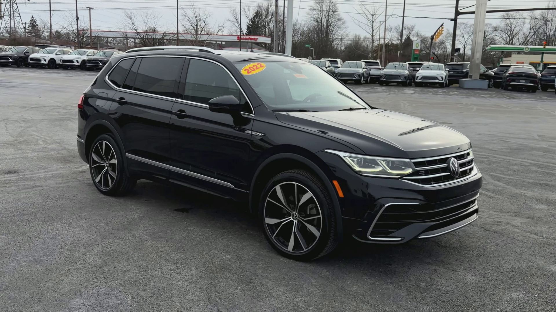 2022 Volkswagen Tiguan SEL R-Line