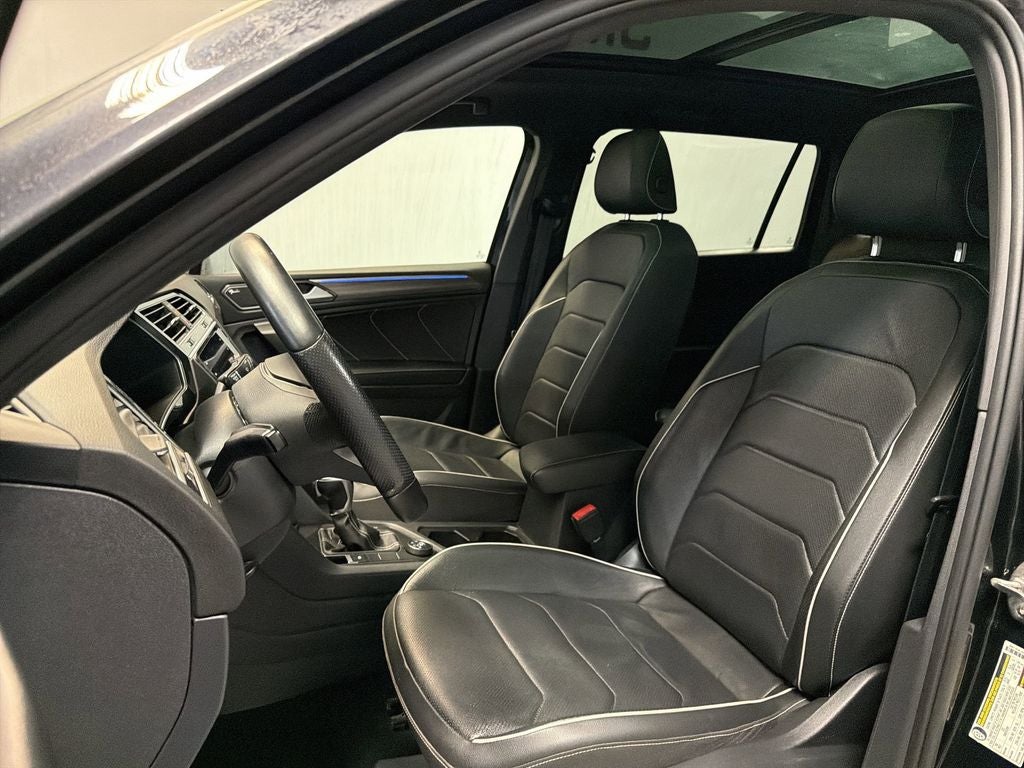 2022 Volkswagen Tiguan SEL R-Line