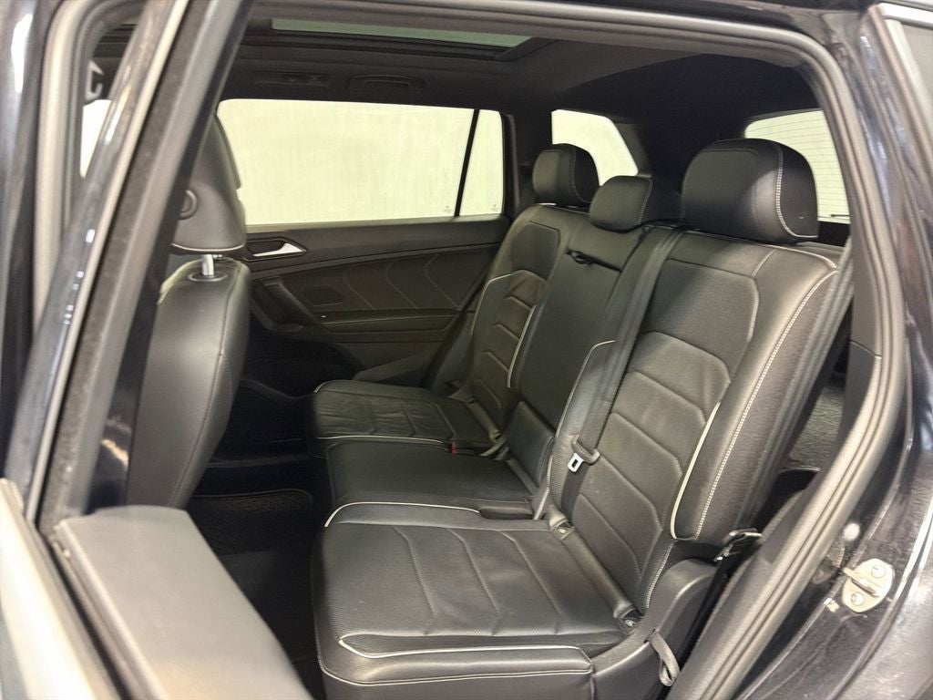 2022 Volkswagen Tiguan SEL R-Line