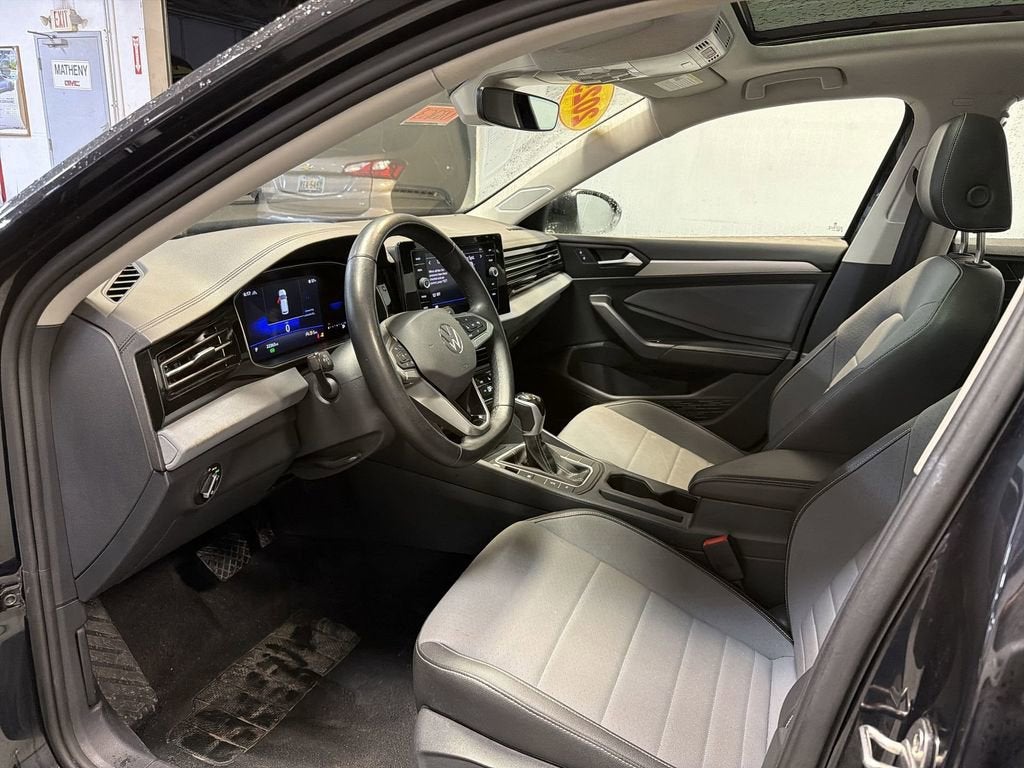 2025 Volkswagen Jetta SE