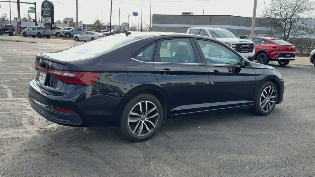 2025 Volkswagen Jetta SE