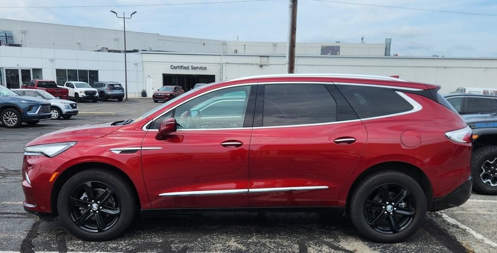 2024 Buick Enclave Essence