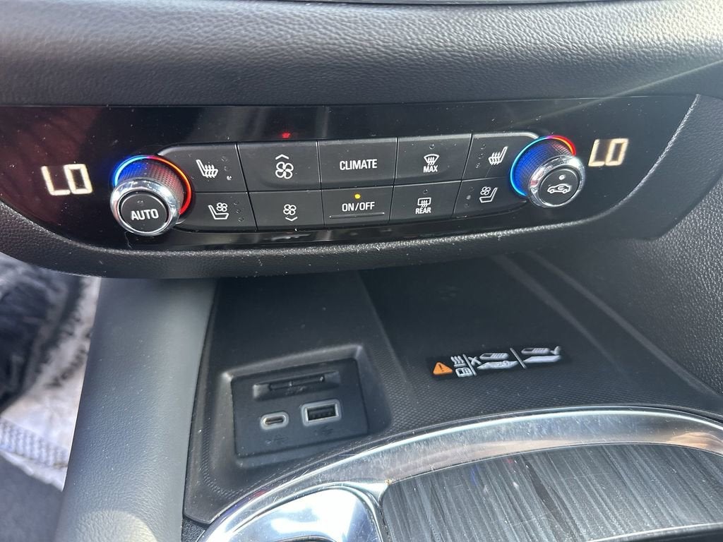 2024 Buick Enclave Premium