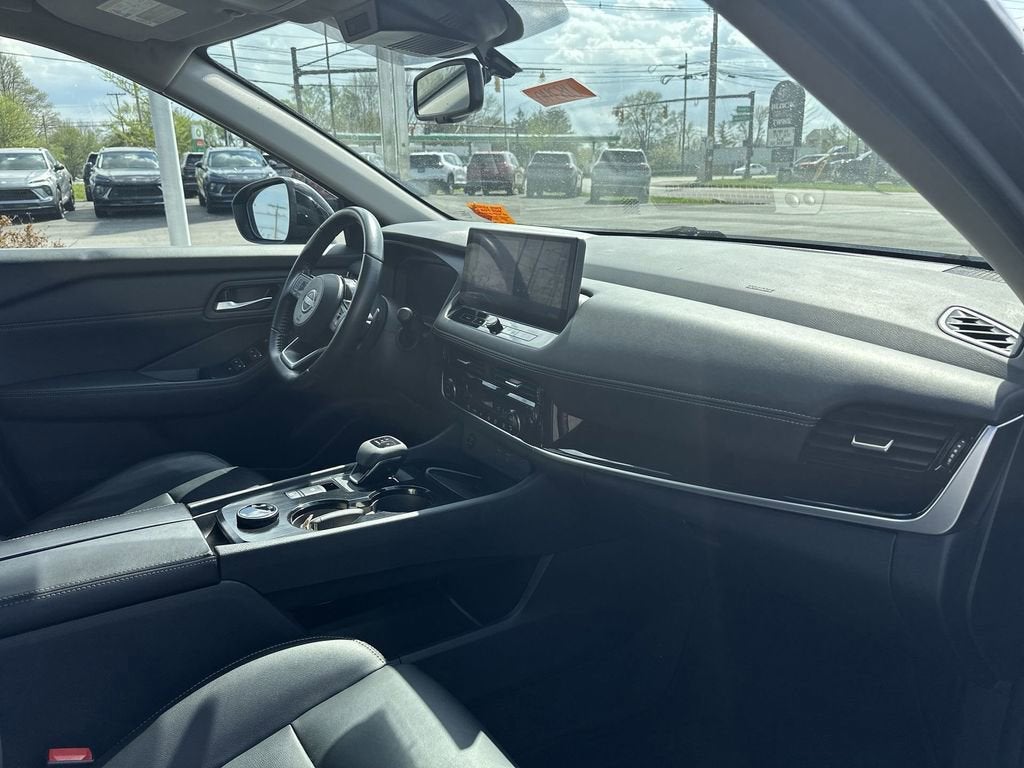 2024 Nissan Rogue SL