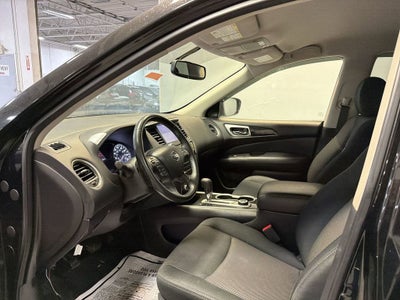 2018 Nissan Pathfinder SV