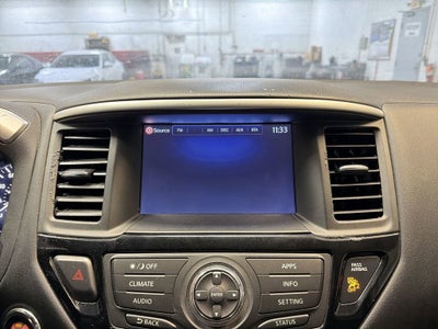 2018 Nissan Pathfinder SV