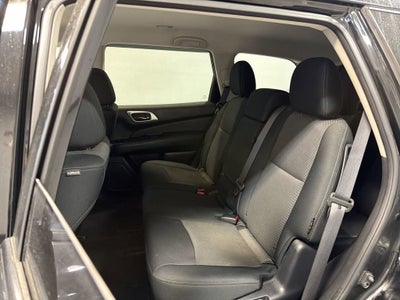 2018 Nissan Pathfinder SV