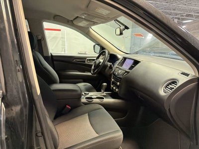 2018 Nissan Pathfinder SV