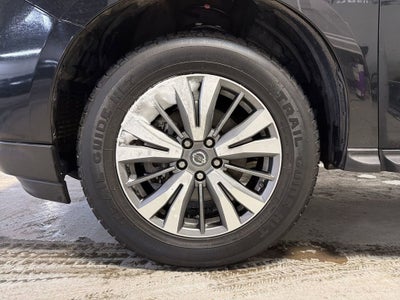 2018 Nissan Pathfinder SV