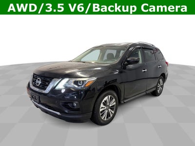 2018 Nissan Pathfinder SV