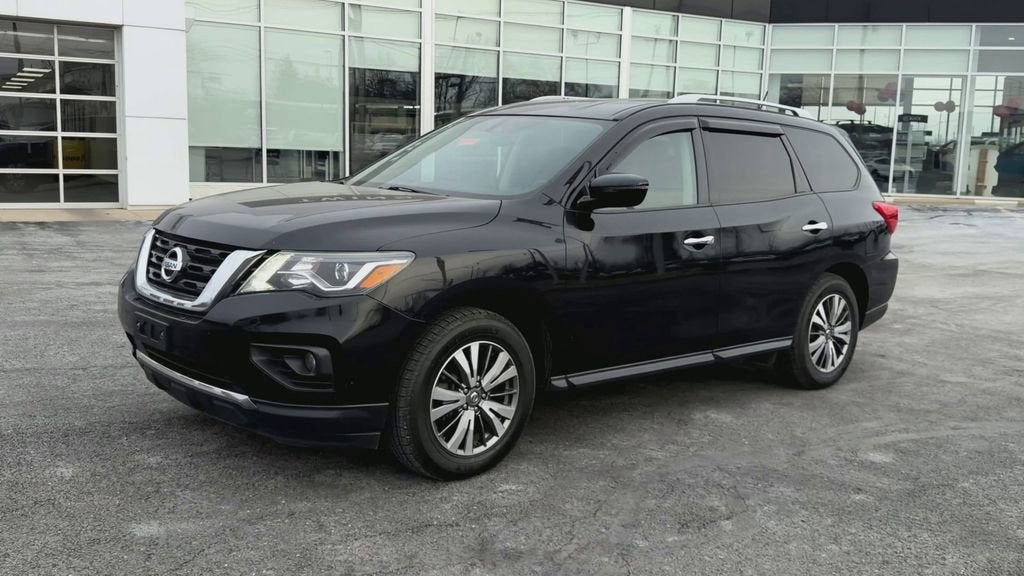 2018 Nissan Pathfinder SV