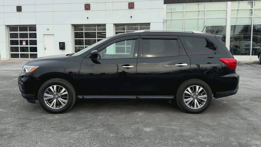 2018 Nissan Pathfinder SV
