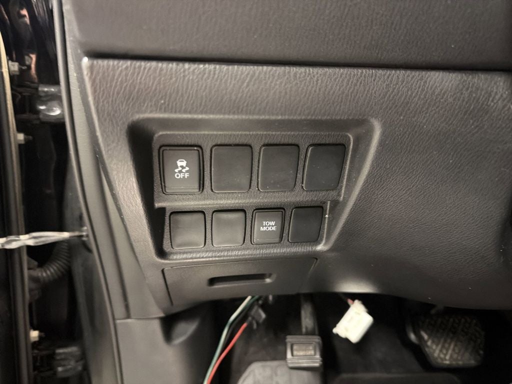 2018 Nissan Pathfinder SV