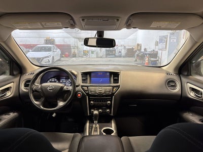 2018 Nissan Pathfinder SV