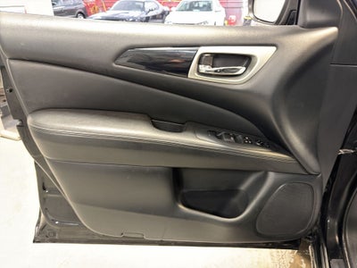 2018 Nissan Pathfinder SV