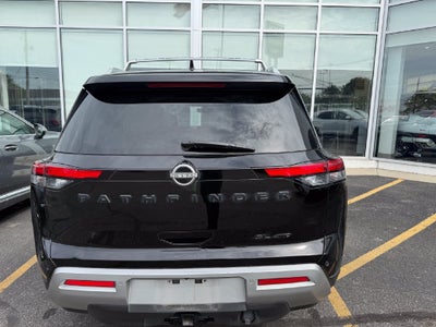 2023 Nissan Pathfinder SL 4WD