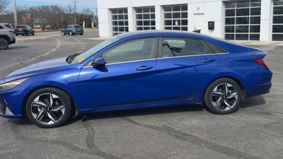 2022 Hyundai Elantra Limited