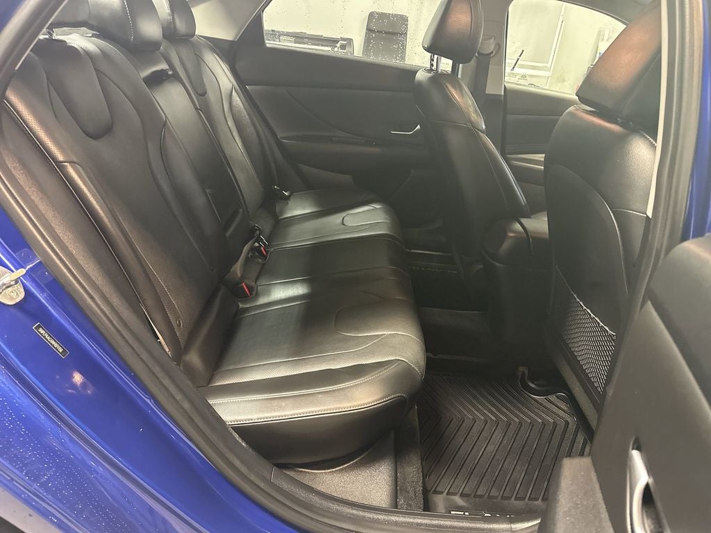 2022 Hyundai Elantra Limited