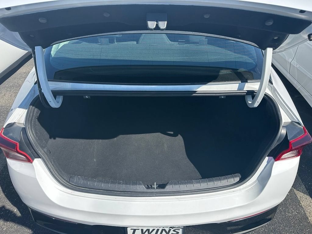 2023 Kia K5 LXS