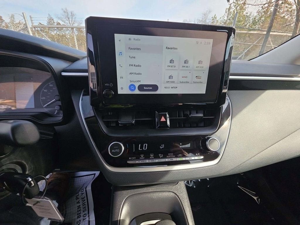 2025 Toyota Corolla LE