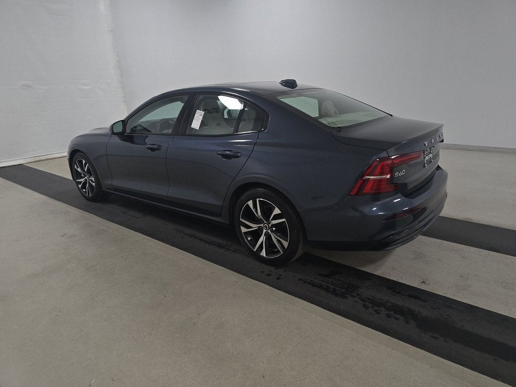 2023 Volvo S60 Core Dark Theme