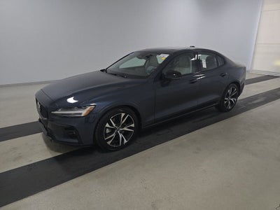 2023 Volvo S60 Core Dark Theme