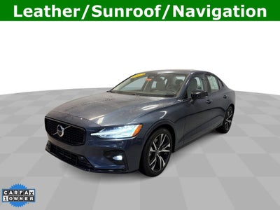 2023 Volvo S60 Core Dark Theme
