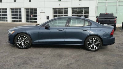 2023 Volvo S60 Core Dark Theme