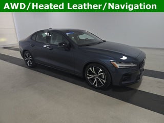 2023 Volvo S60 Core Dark Theme