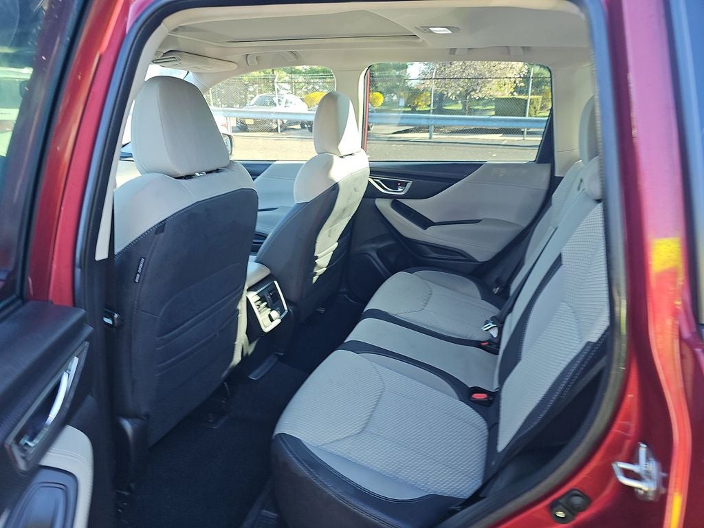 2023 Subaru Forester Premium CVT