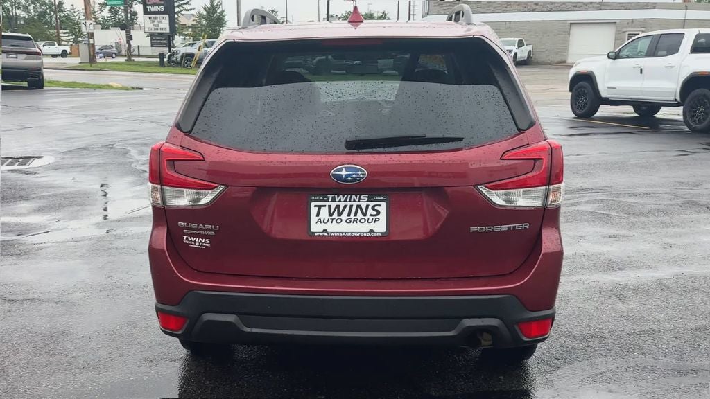 2023 Subaru Forester Premium