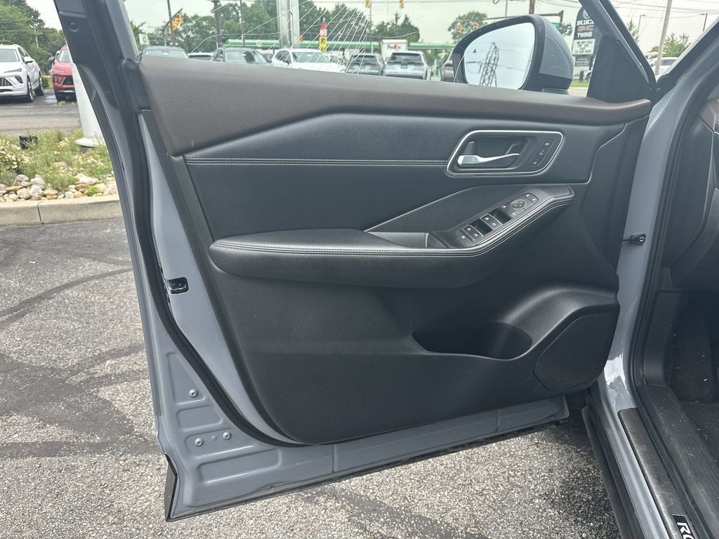 2023 Nissan Rogue Platinum Intelligent AWD