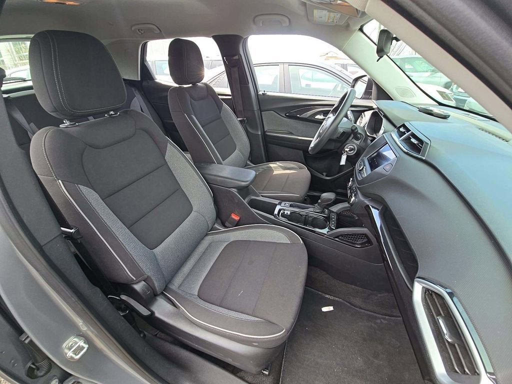 2023 Chevrolet Trailblazer LS