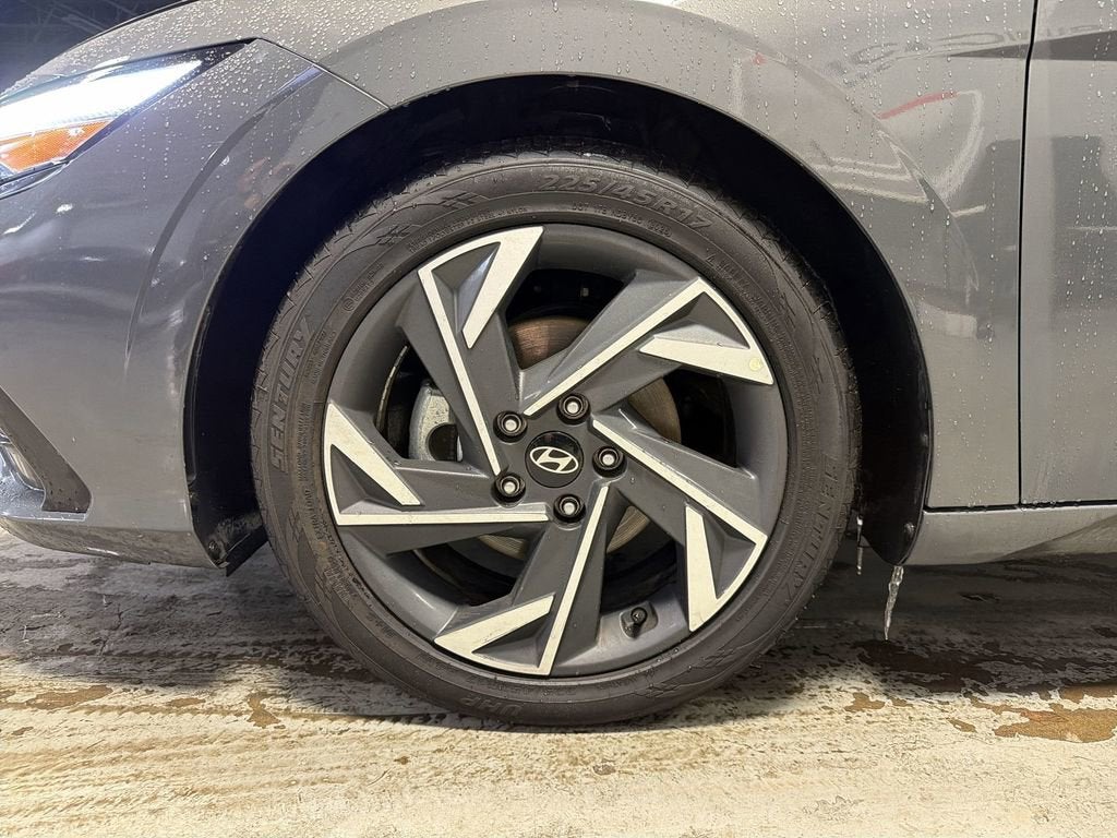 2024 Hyundai Elantra Limited