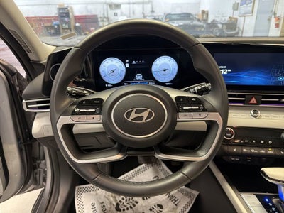 2025 Hyundai Elantra Limited